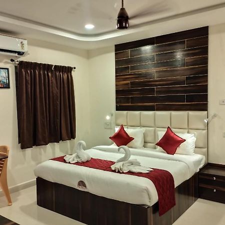 Hotel Annai Residency à Vellore Extérieur photo