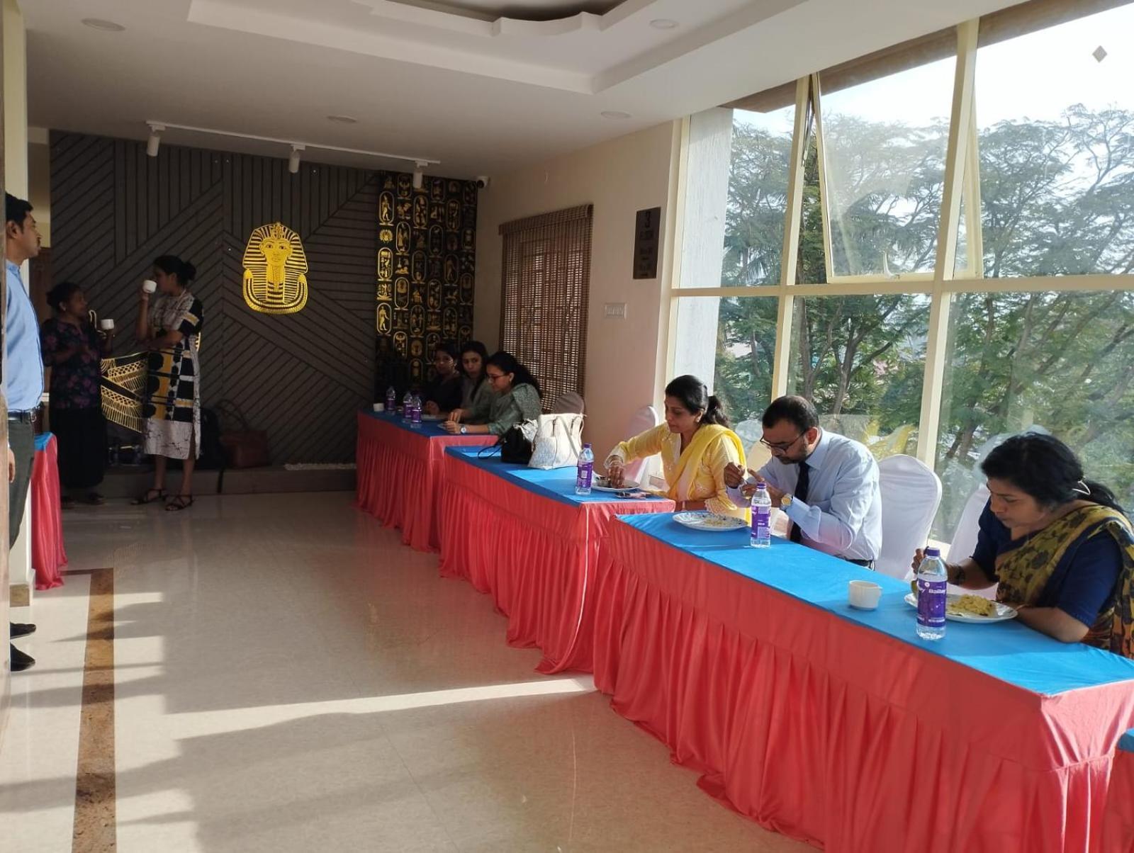 Hotel Annai Residency à Vellore Extérieur photo