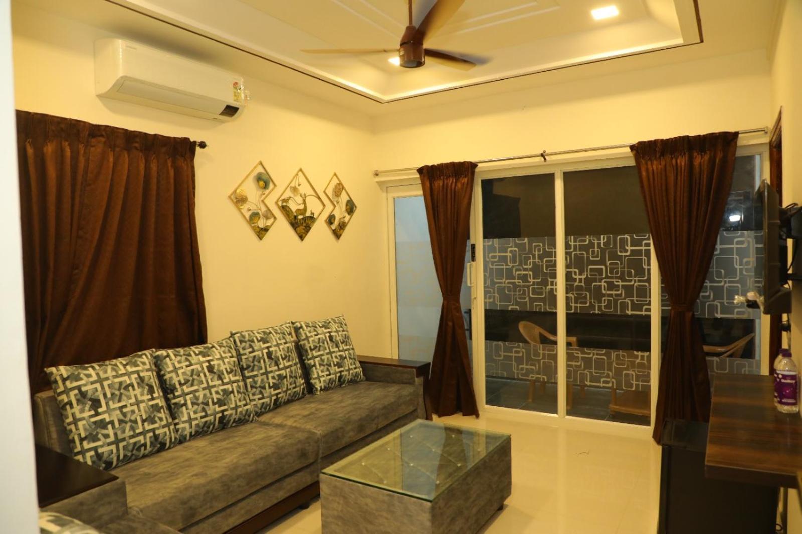 Hotel Annai Residency à Vellore Extérieur photo