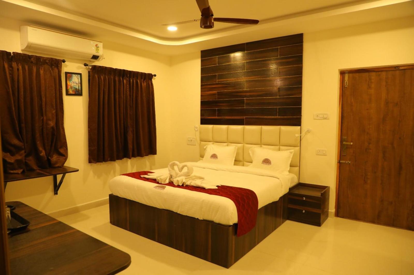 Hotel Annai Residency à Vellore Extérieur photo